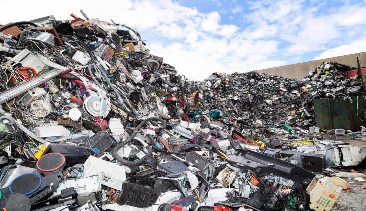 Why is E-Waste a Problem & How to Tackle It?